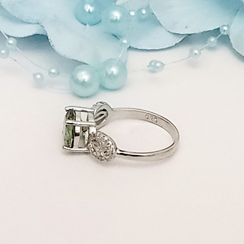 Naturally Color Changing Zultanite Silver Rings - Picture 5 of 6